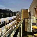 Pawia Charming Prime 81 *