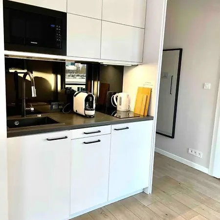 Pawia Charming Prime 81 Warschau